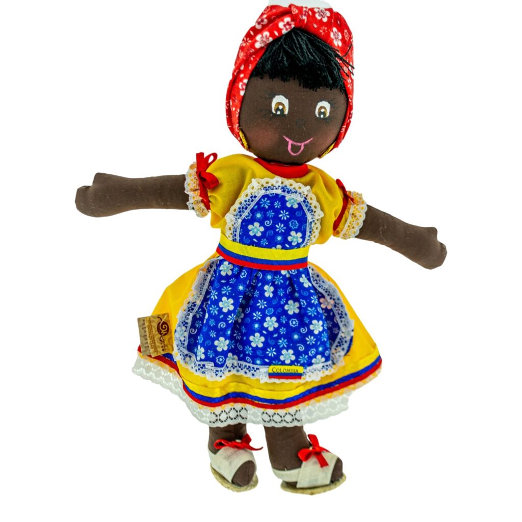 Muñeca Folclórica Afrocolombiana — Hecha a Mano con Pañoleta Roja